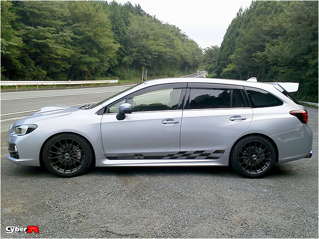 写真：レヴォーグ（VM#系）・WRX S4（VAG）・WRX STI（VAB）対応 ビッグバルジ